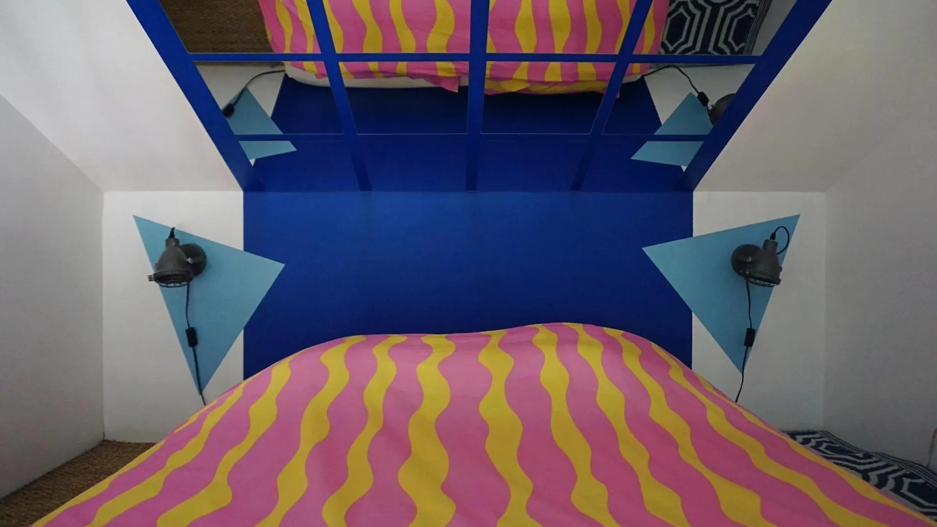 La Ninetiesroom - Chambre Atypique Avec Salle De Bain Et Wc Prives - Tv Wifi Console Jeux Toulouse